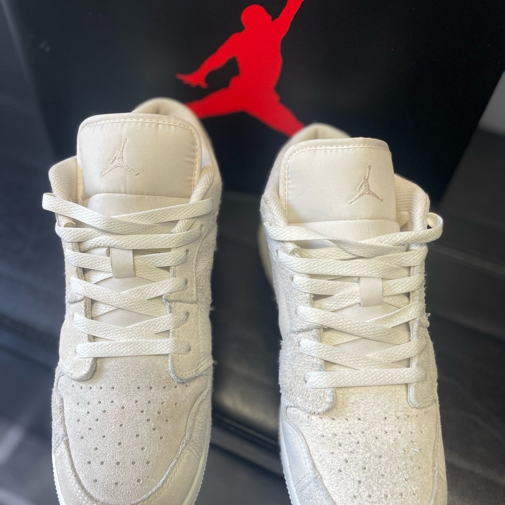SOLD! Nike Air Jordan 1 Low SE Craft-  Size 7Y - Picture 5 of 9
